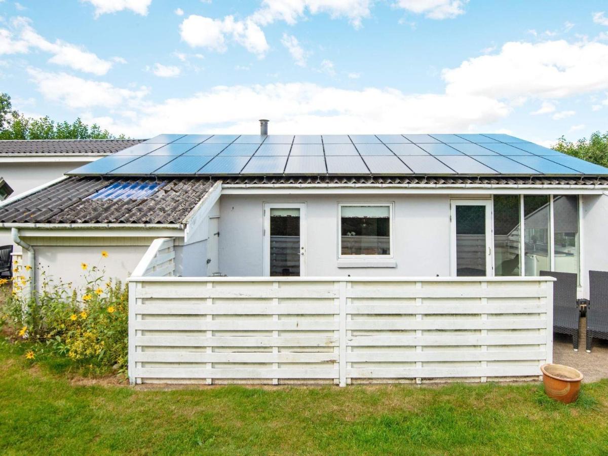 Holiday Home Helmklit II Fjand Gårde Kültér fotó